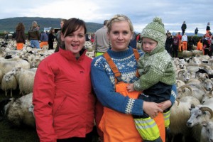 halla laufey og óli í réttum 2010